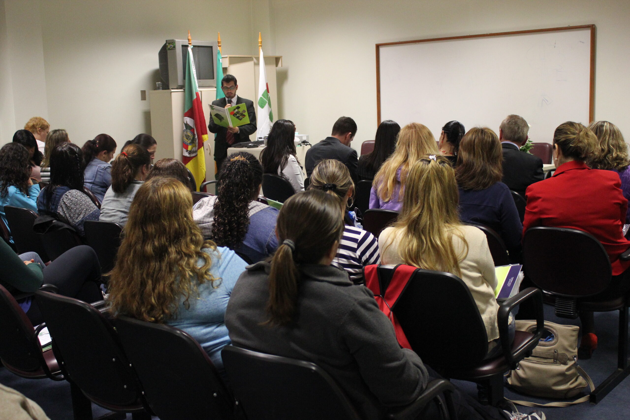 Aula Inaugural do Curso de Licenciatura em Pedagogia - Núcleo de ...